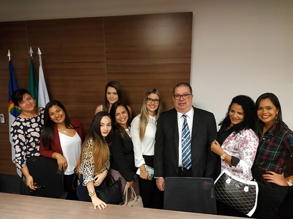 Alunos de direito visitam sede da OAB